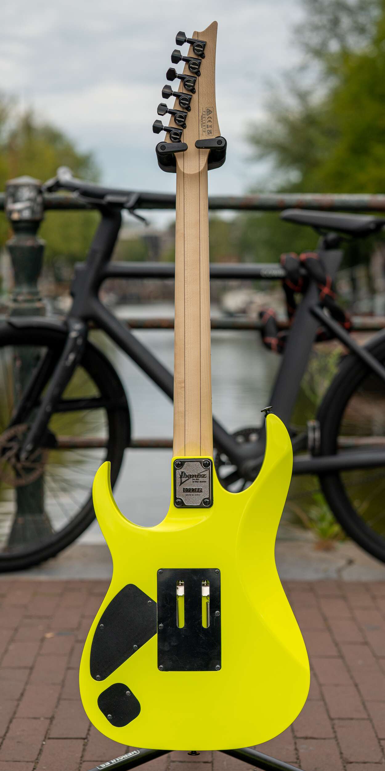 Ibanez Genesis RG565R - Desert Yellow - Image 8