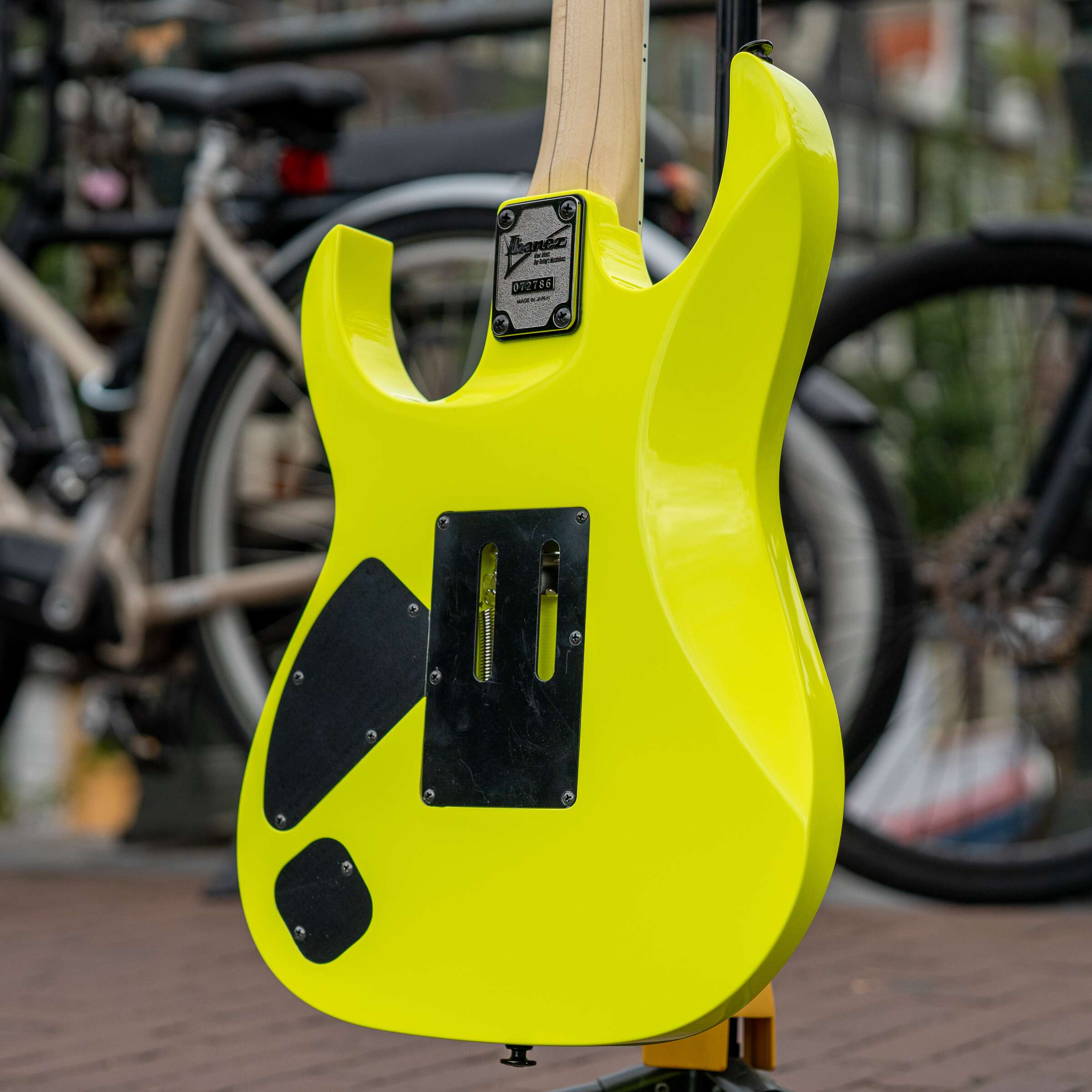 Ibanez Genesis RG565R - Desert Yellow - Image 10